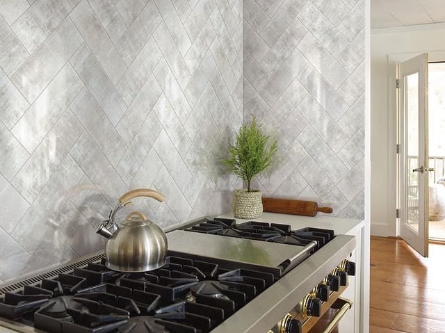 Porcelain tile kitchen backsplash